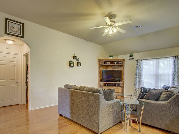 5th image of 4071 S 211 East Ave