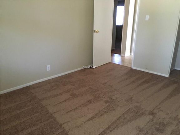 5th image of 2755 Burnham Ave