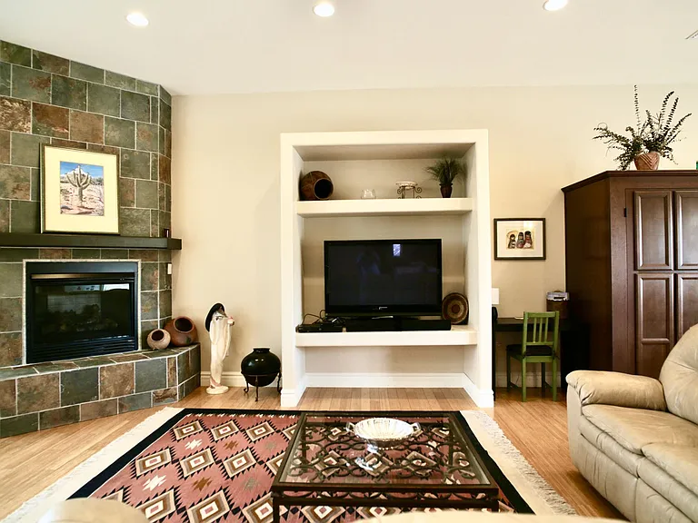 3900 N Camino Blanco #1 — Photo 19