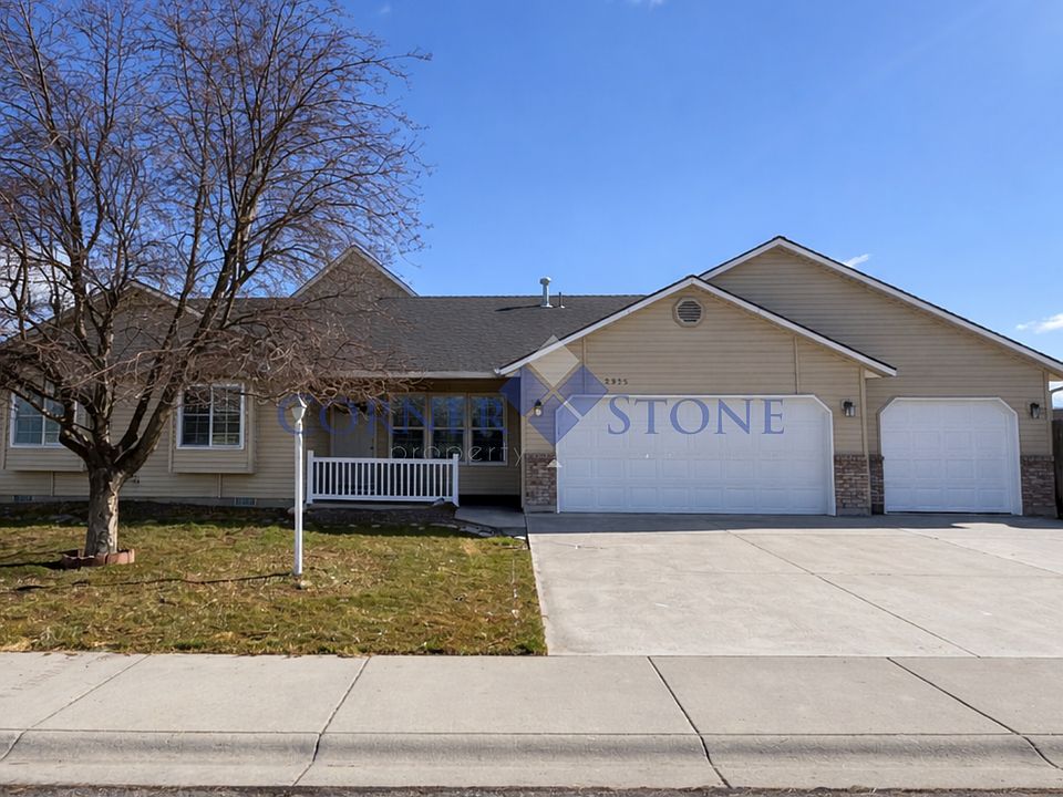 1st image of 2975 W Forecast St