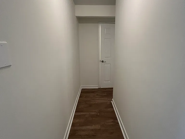 614 Boston Rd — Photo 10