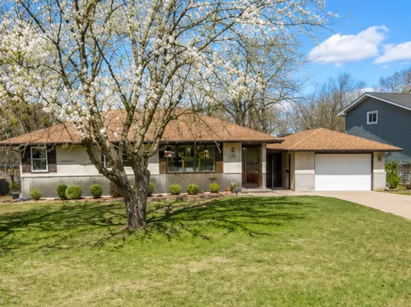 6535 Berkshire Ln N, Maple Grove, MN 55311