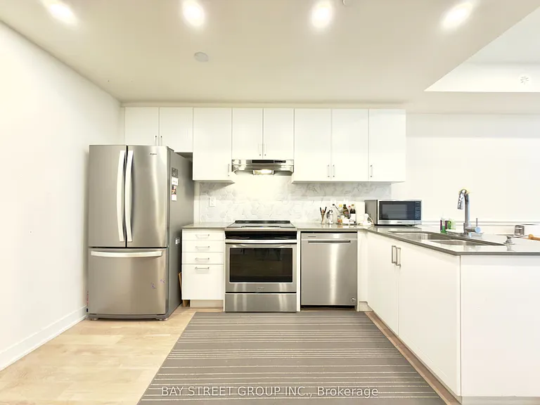 26 William Duncan Rd — Photo 9