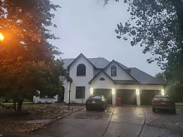 2801 SW 12th Ter, Lees Summit, MO 64081