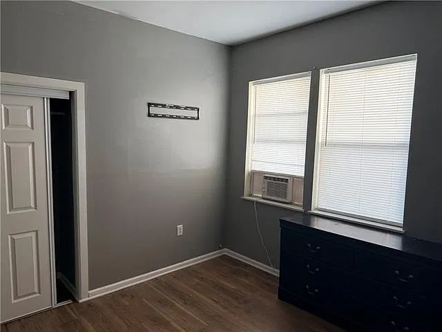 3 bed, 2.0 bath, 1288 sqft, $1,800 — Photo 2