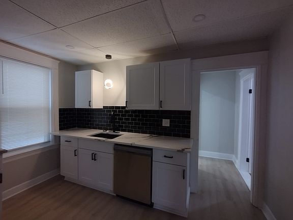 5th image of 172 N Main St #2NDF