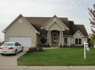 S97W13629 Stonebridge Way, Muskego, WI 53150