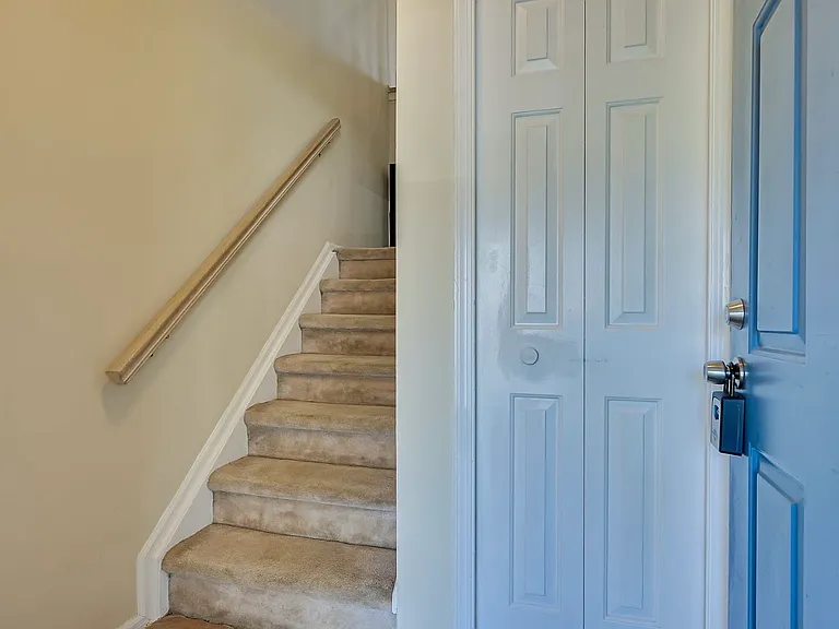 48 Tanglewood Ct — Photo 3