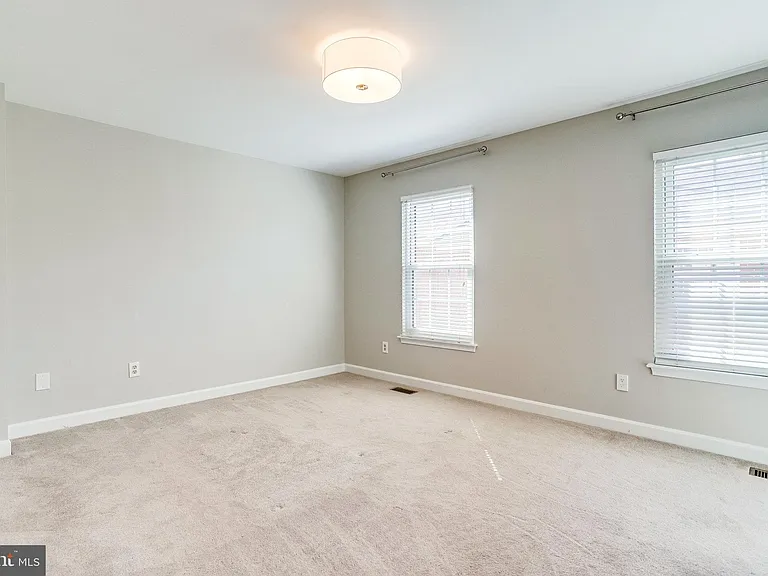 1706 S Edgewood St — Photo 54