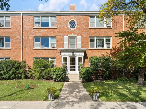 2223 Central St #2, Evanston, IL 60201