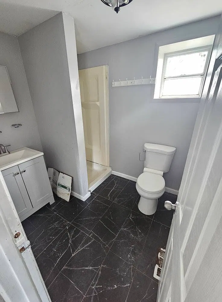 1 bed, 2160 sqft, $1,500 — Photo 4