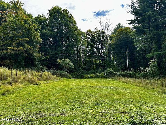 2nd image of 4 Bott Hill Rd
