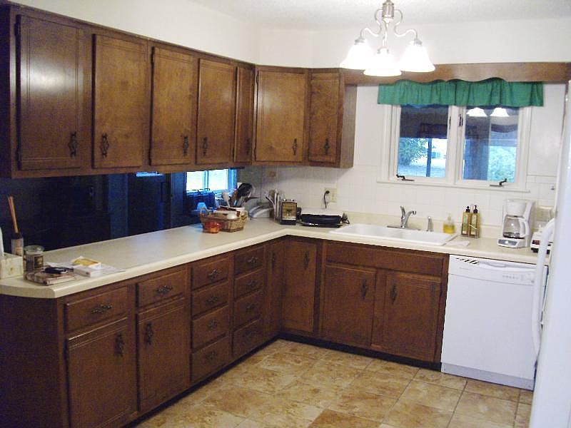 1st image of 111 Parkview Dr