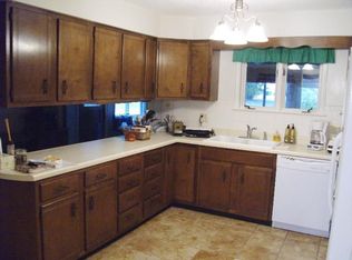 111 Parkview Dr, Mountain Home, AR 72653