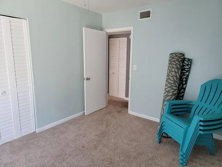 4514 S Gaines Rd — Photo 70