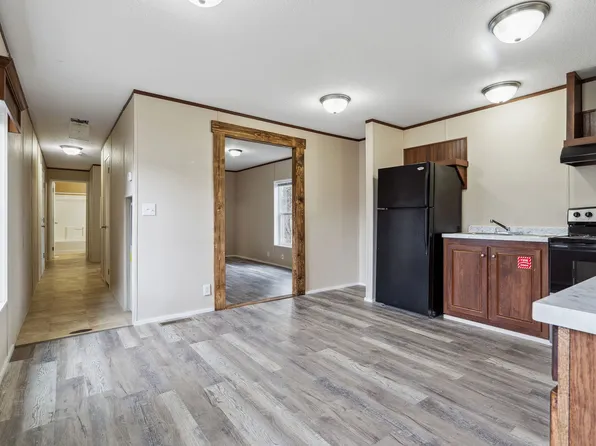 111 S Cedar Dr, Kalispell, MT