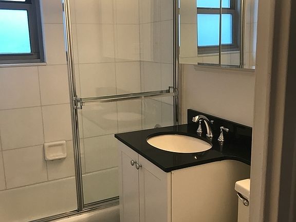5th image of 245 E 63rd St APT 1220