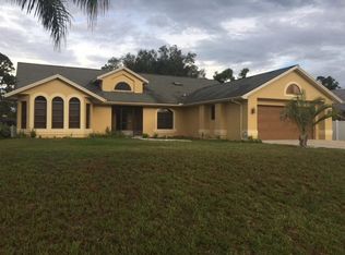 514 SE Cliff Rd, Port Saint Lucie, FL 34984