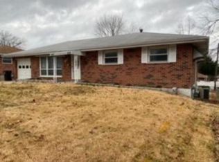1145 Darding Dr, Saint Louis, MO