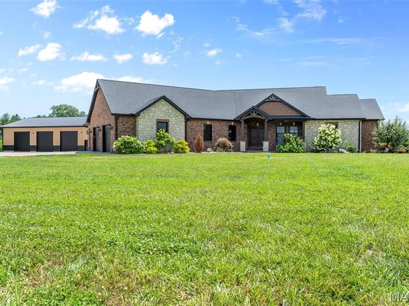 8318 W Mill Creek Rd, Troy, IL 62294
