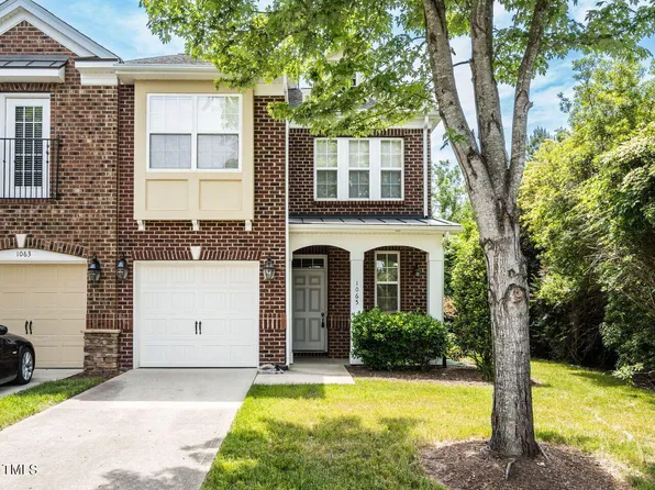 1065 Remington Oaks Cir, Cary, NC 27519