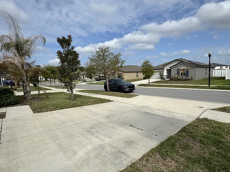 13009 Majestic Garden Ln — Photo 6