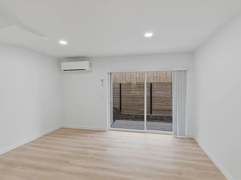 539-06 Chapel Heights — Photo 12