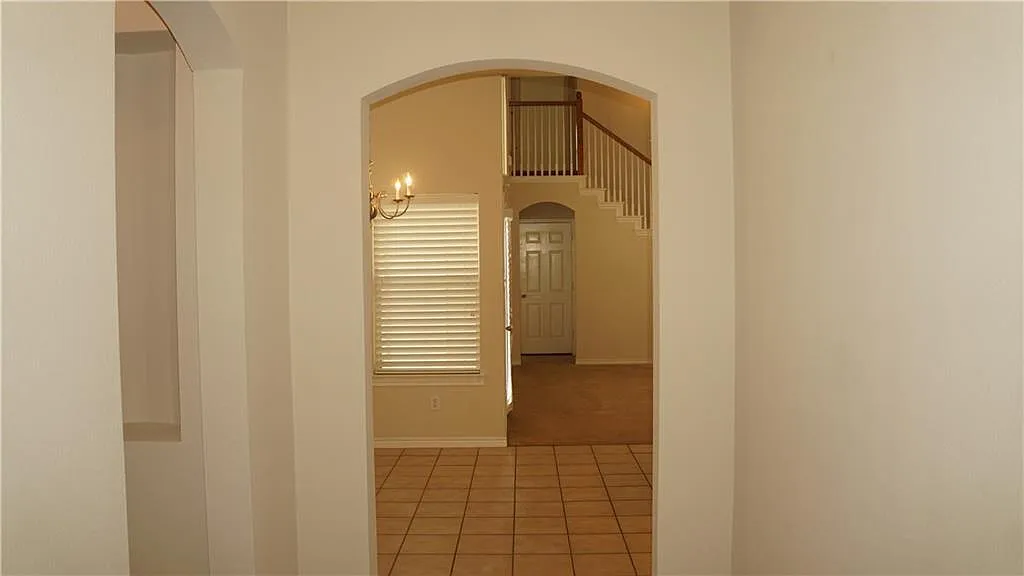 Building Photo - 1237 Chattahoochee Dr