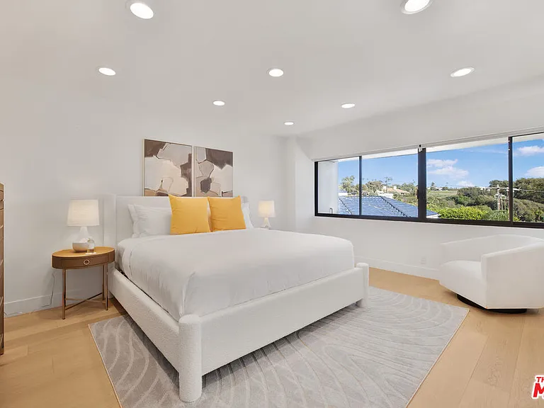 30020 Morning View Dr — Photo 60