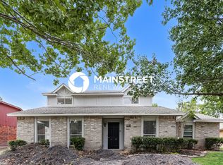 8913 Doliver Dr, Rowlett, TX 75088