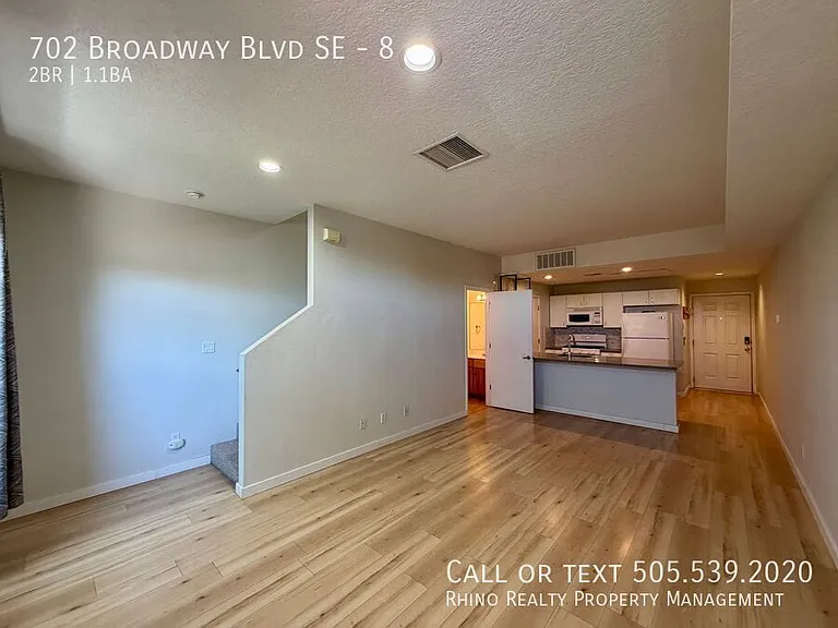 702 Broadway Blvd SE #8 — Photo 3