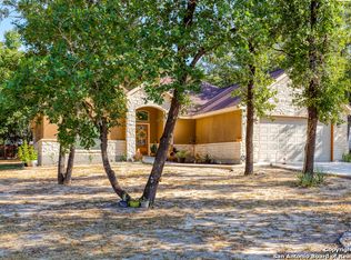 152 Great Oaks Blvd, La Vernia, TX 78121