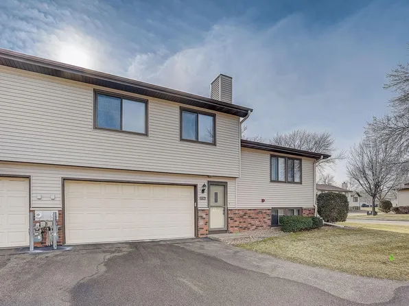 8784 N Maplebrook Cir, Brooklyn Park, MN 55445