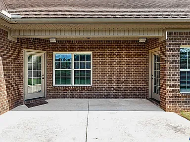 115 Woodmere Ct — Photo 17