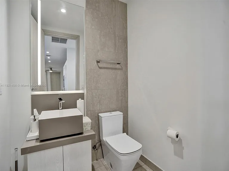 1000 Brickell Plz #Penthouse 5103 — Photo 15
