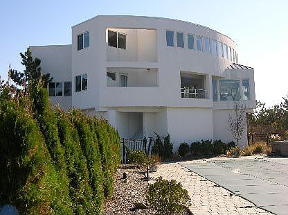 2nd image of 1 Dune Rd