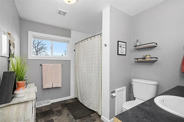 1209 3rd St NE — Photo 14