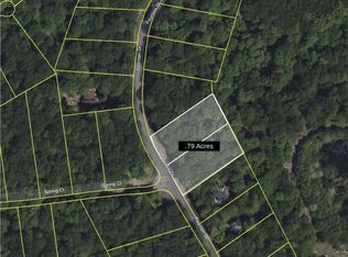 114 & 116 Fountain Dr, Newfoundland, PA 18445