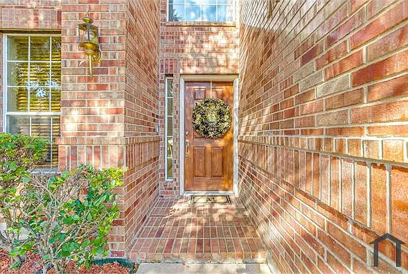 3 bed, 2729 sqft, $3,300 — Photo 2