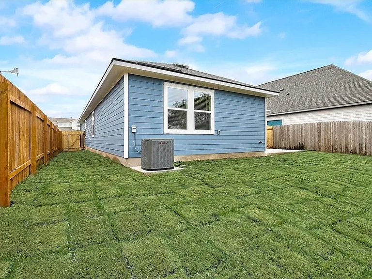 117 Lacey Oak Loop — Photo 36