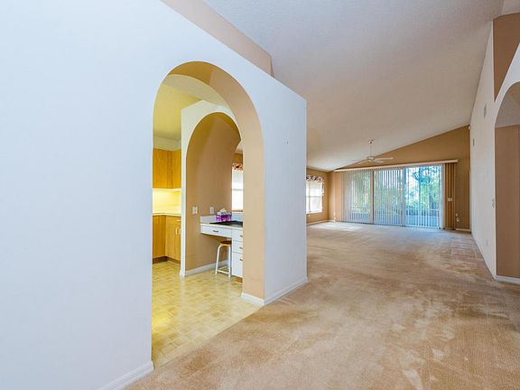 4th image of 908 Ashmeade Ct