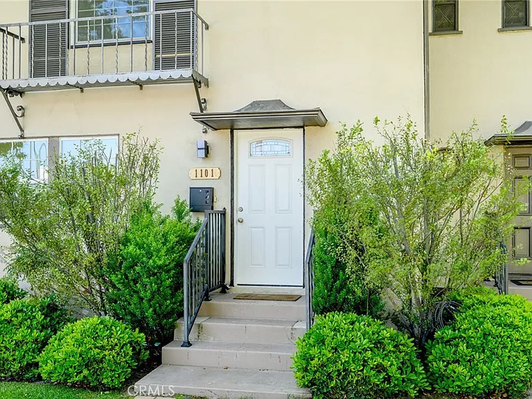 1101 Norton Ave #A — Photo 2