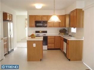 408 Abbotsford Ln, Newark, DE 19711