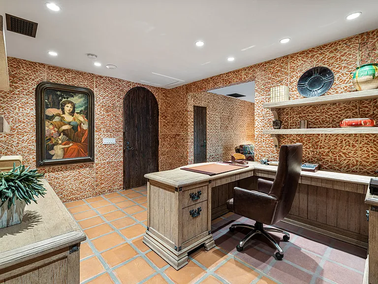 535 N Belardo Rd — Photo 35