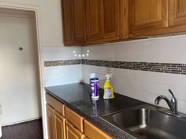 2385 Barker Avenue #6B, Bronx, NY 10467