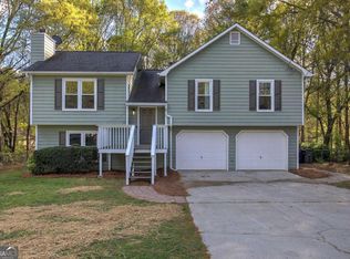 318 Cedar Creek Dr, Dallas, GA 30157