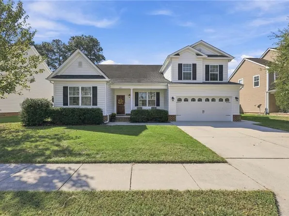 525 Hanbury Rd W, Chesapeake, VA 23322