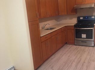 2028 Menahan St #3, Ridgewood, NY 11385