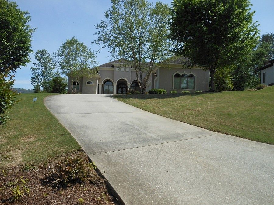 1st image of 731 Wildrose Ln