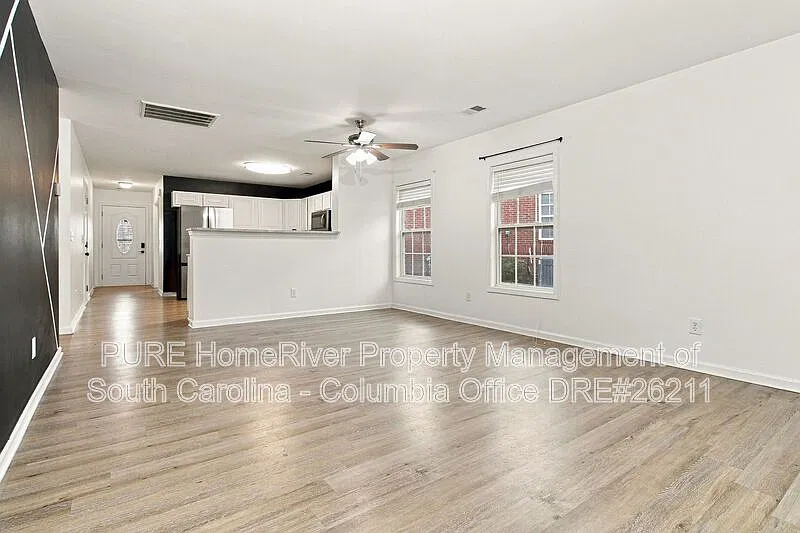 3 bed, 3.0 bath, 1672 sqft, $2,000 — Photo 4